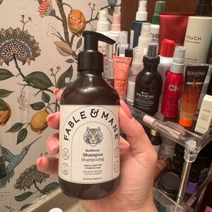 Fable & Mane HoliRoots Shampoo – 8.5 fl oz / 250 ml (Used Once)